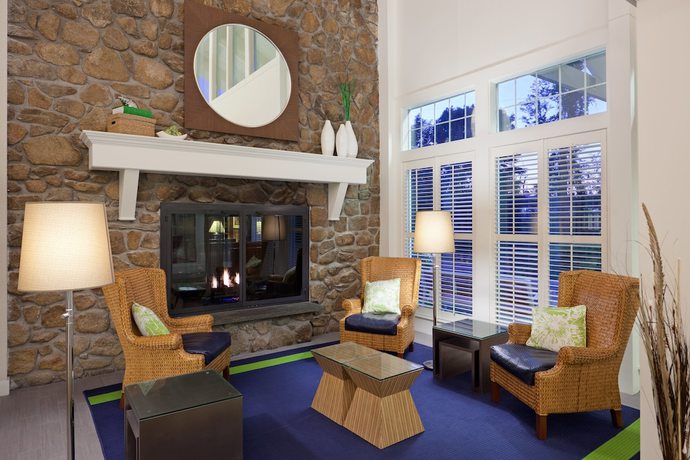Imagen de los interiores del Hotel Iris Cape Cod. Foto 17