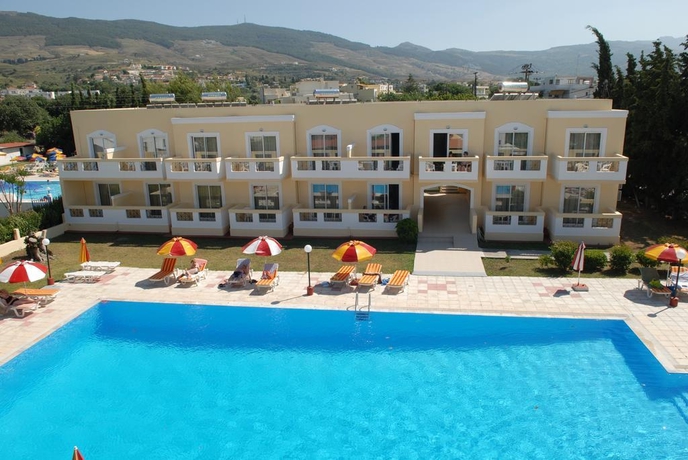 Imagen general del Hotel Iris, Cos Ciudad. Foto 12