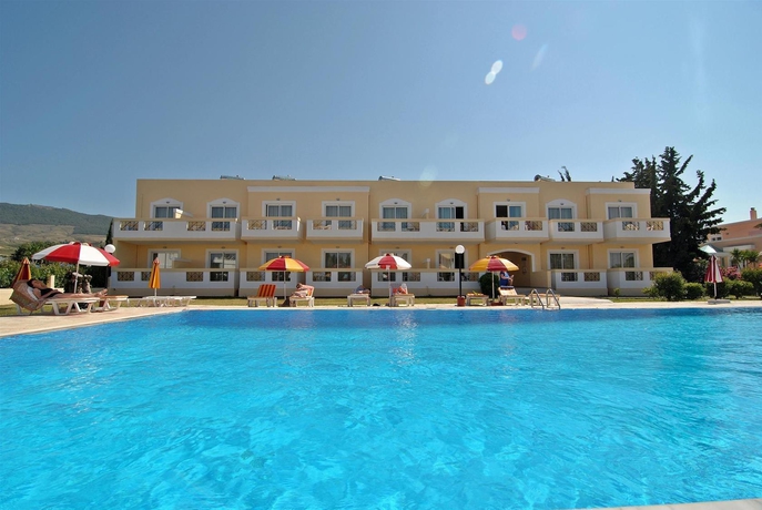 Imagen general del Hotel Iris, Cos Ciudad. Foto 15