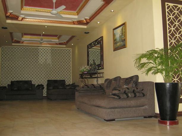 Imagen del bar/restaurante del Hotel Iris, DAR ES SALAAM. Foto 2