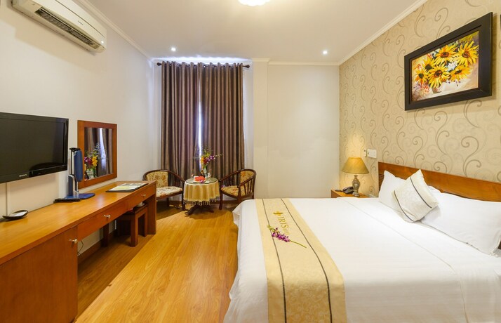 Imagen de la habitación del Hotel Iris, Danang. Foto 16