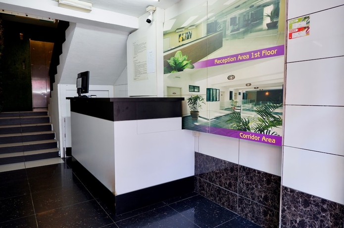 Imagen de los interiores del Hotel Iris Garden. Foto 15
