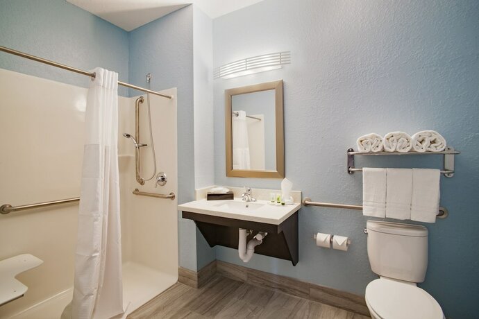 Imagen de la habitación del Hotel Iris Garden Inn. Foto 15