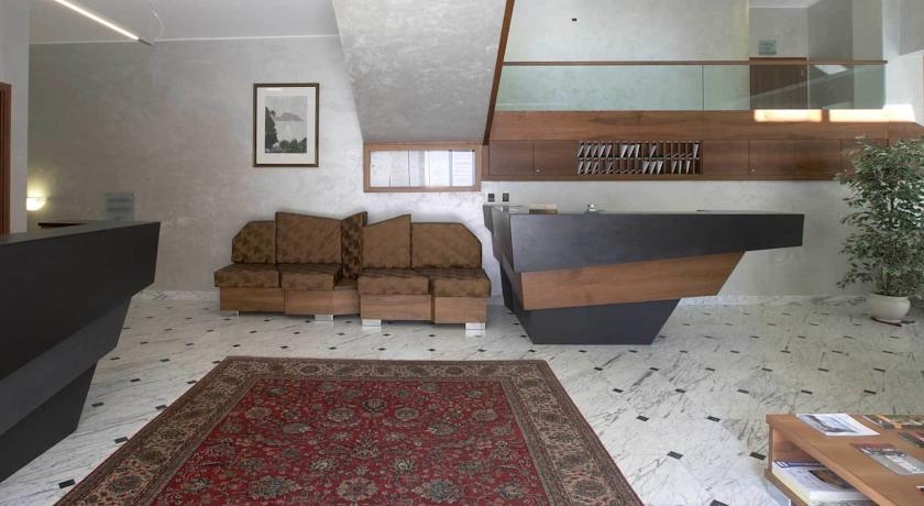 Imagen de los interiores del Hotel Iris, Génova. Foto 7