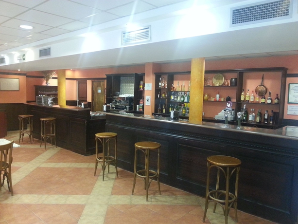 Imagen del bar/restaurante del Hotel Iris Guadalajara. Foto 5
