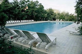 Imagen de la piscina del Hotel Iris, G&uuml;zelyalı K&ouml;y&uuml;. Foto 8