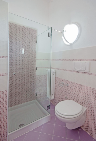 Imagen de la habitación del Hotel Iris, Ischia. Foto 8