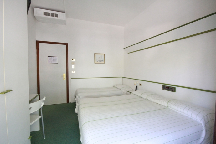 Imagen de la habitación del Hotel Iris, Lido Di Jesolo. Foto 10