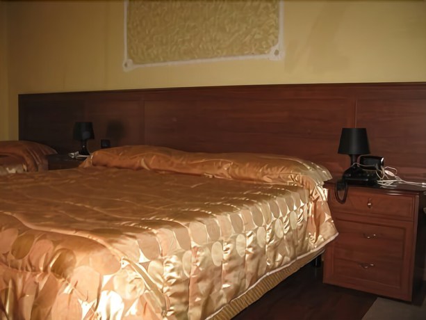 Imagen de la habitación del Hotel Iris, N&aacute;poles. Foto 7