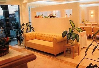 Imagen de los interiores del Hotel Iris, Nea Kallikrateia . Foto 3