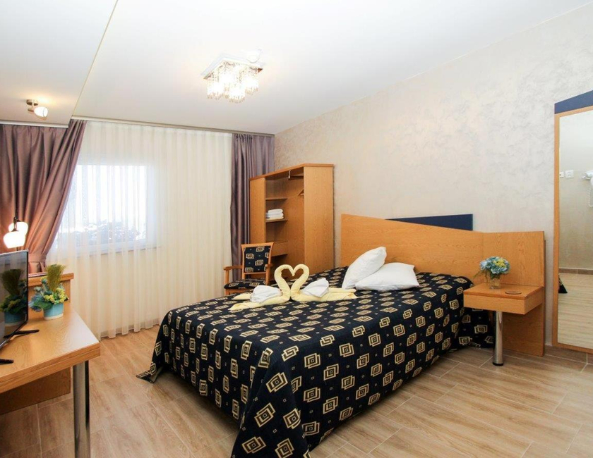 Imagen general del Hotel Iris, Oradea. Foto 6