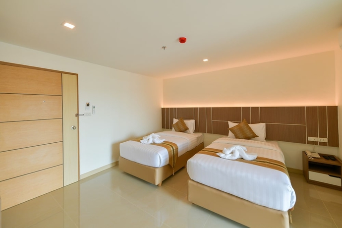 Imagen de la habitación del Hotel Iris Palace. Foto 6