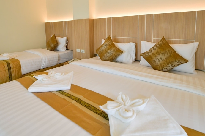 Imagen de la habitación del Hotel Iris Palace. Foto 7