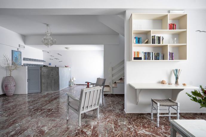 Imagen de los interiores del Hotel Iris, Paros. Foto 16
