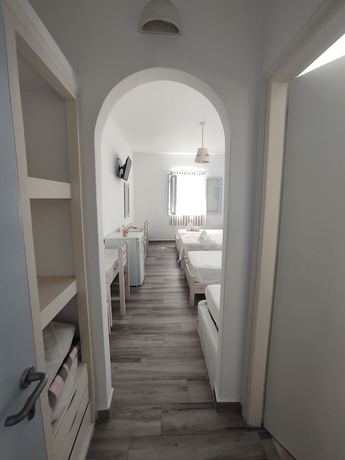 Imagen de la habitación del Hotel Iris, Paros. Foto 12