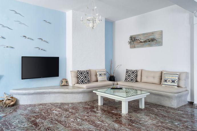 Imagen de los interiores del Hotel Iris, Paros. Foto 19