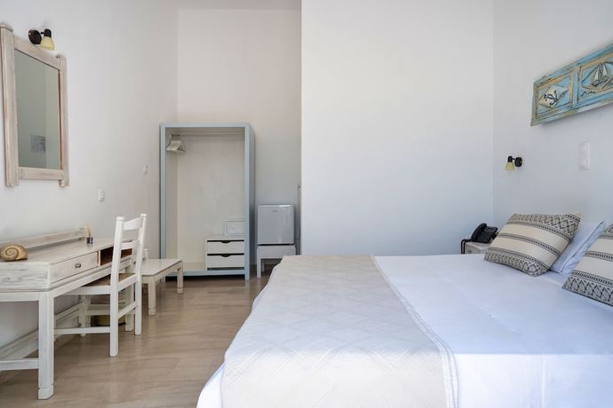 Imagen de la habitación del Hotel Iris, Paros. Foto 14