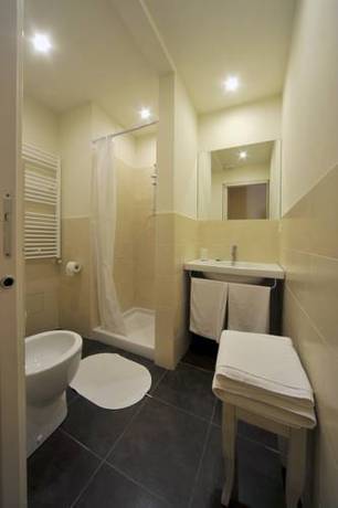Imagen de la habitación del Hotel Iris, Perugia. Foto 6
