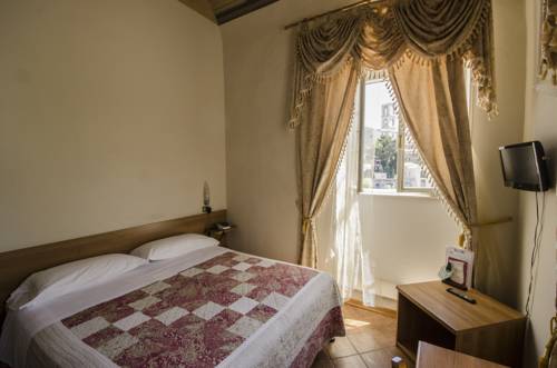Imagen de la habitación del Hotel Iris, Perugia. Foto 9