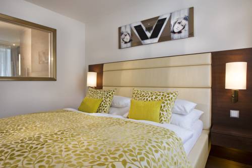 Imagen de la habitación del Hotel Iris Porsche and Restaurant. Foto 4