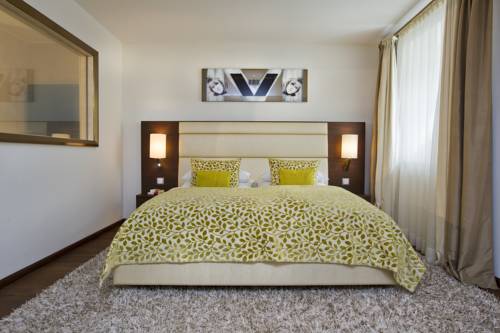 Imagen de la habitación del Hotel Iris Porsche and Restaurant. Foto 6