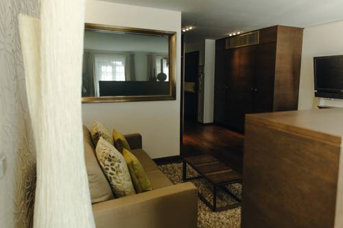 Imagen de la habitación del Hotel Iris Porsche and Restaurant. Foto 9
