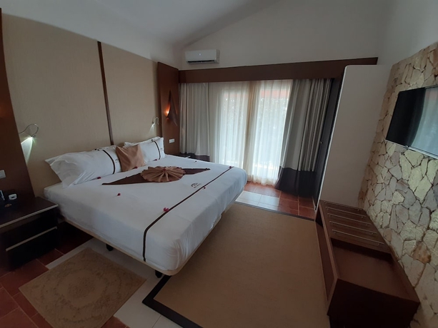 Imagen de la habitación del Hotel Iris Ressort Space et Resort. Foto 9