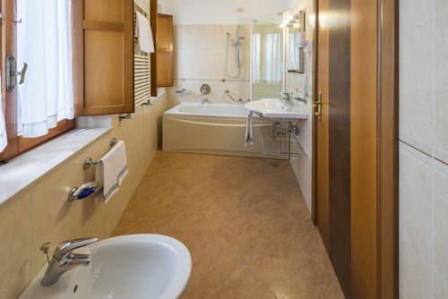 Imagen de la habitación del Hotel Iris, Roccaraso. Foto 7