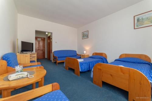 Imagen general del Hotel Iris, Seuca. Foto 3