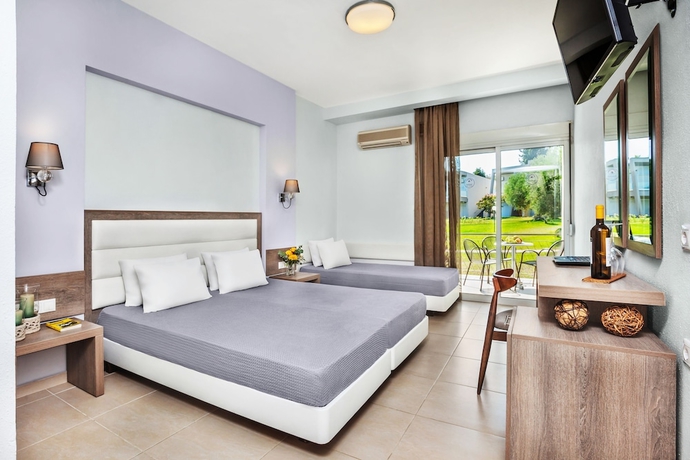 Imagen de la habitación del Hotel Iris, Siviri. Foto 6