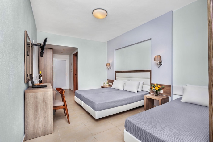 Imagen de la habitación del Hotel Iris, Siviri. Foto 7