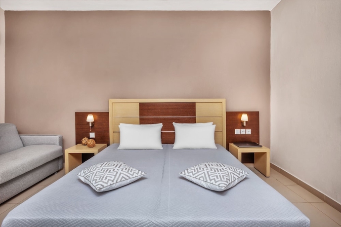 Imagen de la habitación del Hotel Iris, Siviri. Foto 18