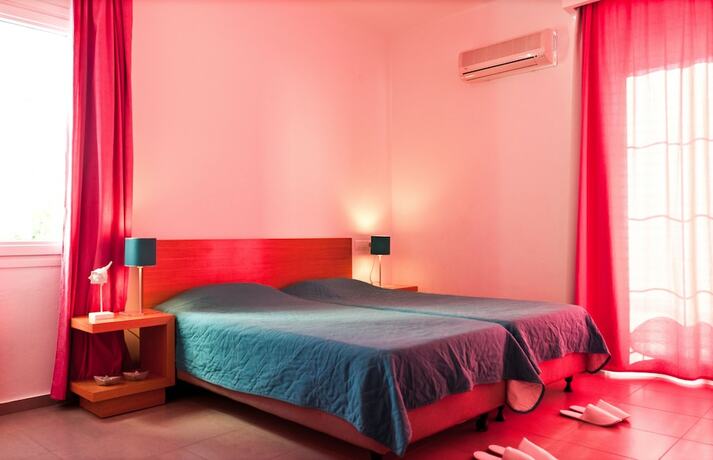 Imagen de la habitación del Hotel Iris Skiathos. Foto 15