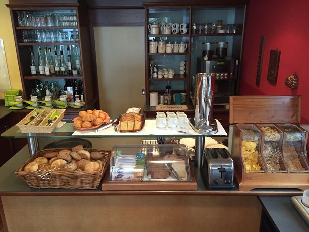 Imagen del bar/restaurante del Hotel Iris am See. Foto 4