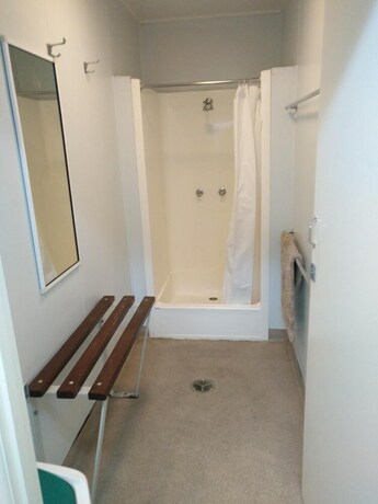 Imagen de la habitación del Hotel Irish Club Accommodation. Foto 17