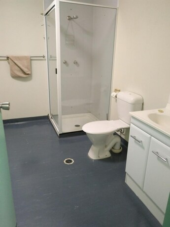 Imagen de la habitación del Hotel Irish Club Accommodation. Foto 18