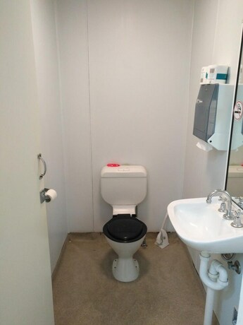 Imagen de la habitación del Hotel Irish Club Accommodation. Foto 24