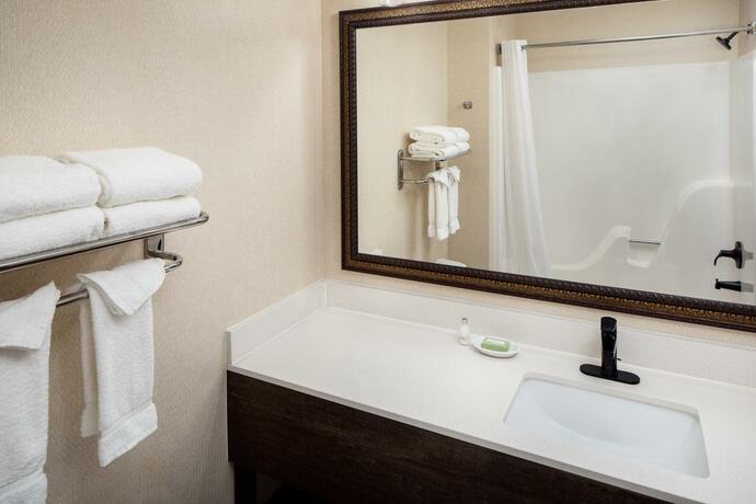 Imagen general del Hotel Irish Cottage Inn & Suites. Foto 7