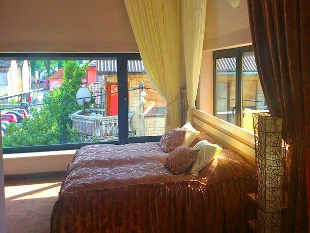 Imagen general del Hotel Irish. Foto 1