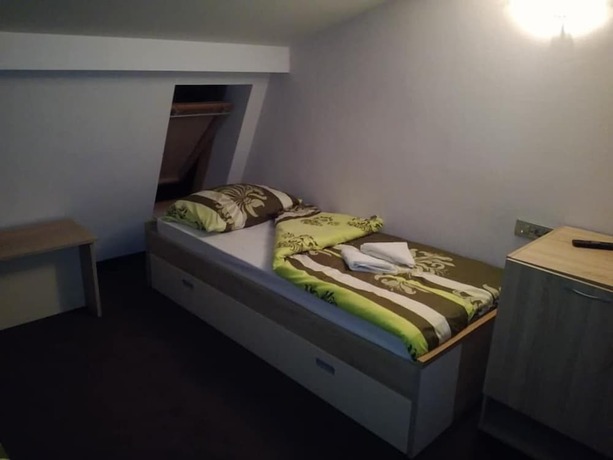 Imagen de la habitación del Hotel Irish. Foto 12