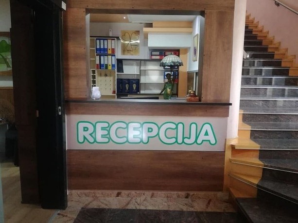 Imagen de los interiores del Hotel Irish. Foto 18