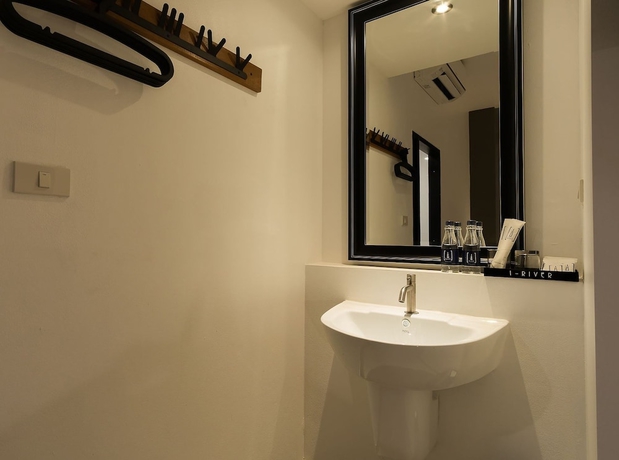 Imagen de la habitación del Hotel I-river Chiangmai. Foto 7