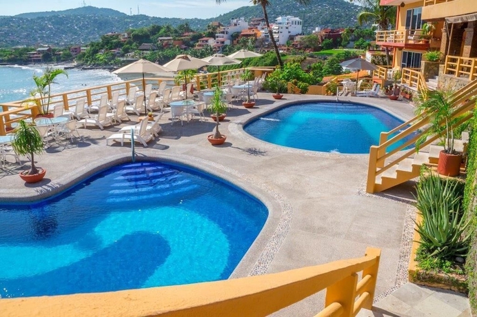 Imagen de la piscina del Hotel Irma. Foto 12