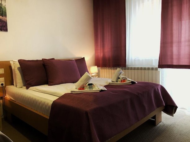Imagen de la habitación del Hotel Irmak. Foto 2