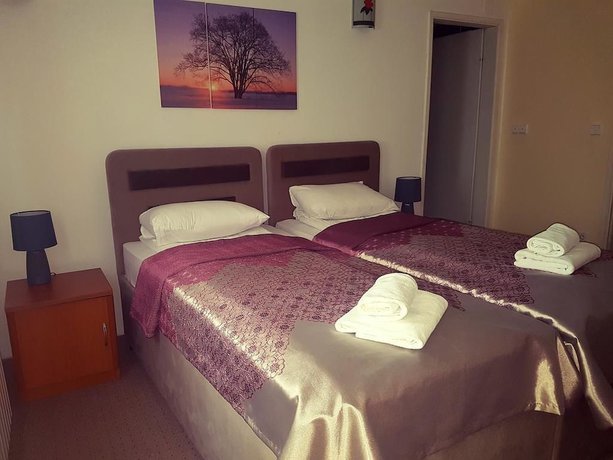 Imagen de la habitación del Hotel Irmak. Foto 15