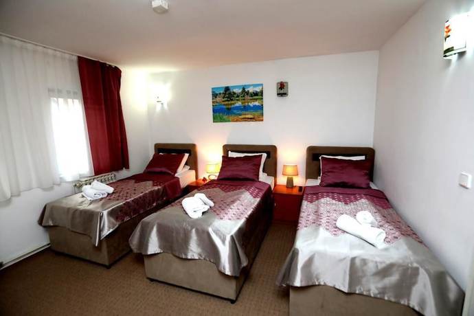 Imagen de la habitación del Hotel Irmak. Foto 19