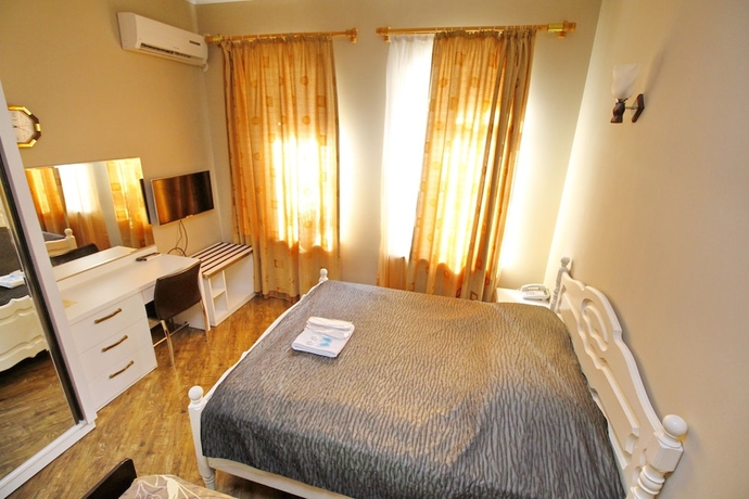 Imagen de la habitación del Hotel Irmeni. Foto 12