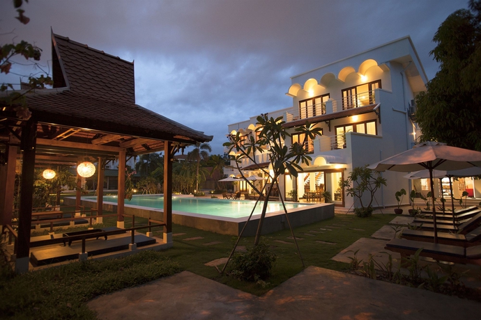 Imagen de los exteriores del Hotel Iroha Garden & Resort. Foto 13