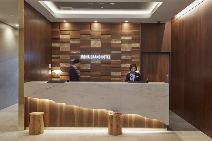 Imagen de los interiores del Hotel Iroha Grand. Foto 16