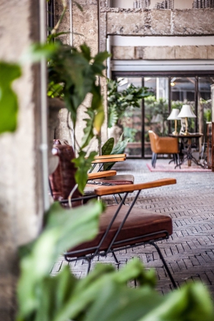 Imagen de los interiores del Hotel Ir-on. Foto 19